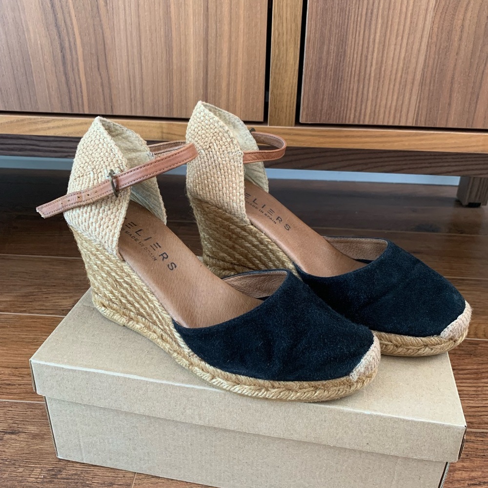 Stylish Black Wedge Espadrilles